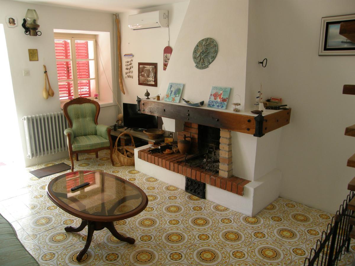 Stone House In Buljarica Villa Petrovac ภายนอก รูปภาพ